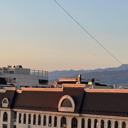Apartment With City View On Sydykova St. 123 Bishkek Esterno foto