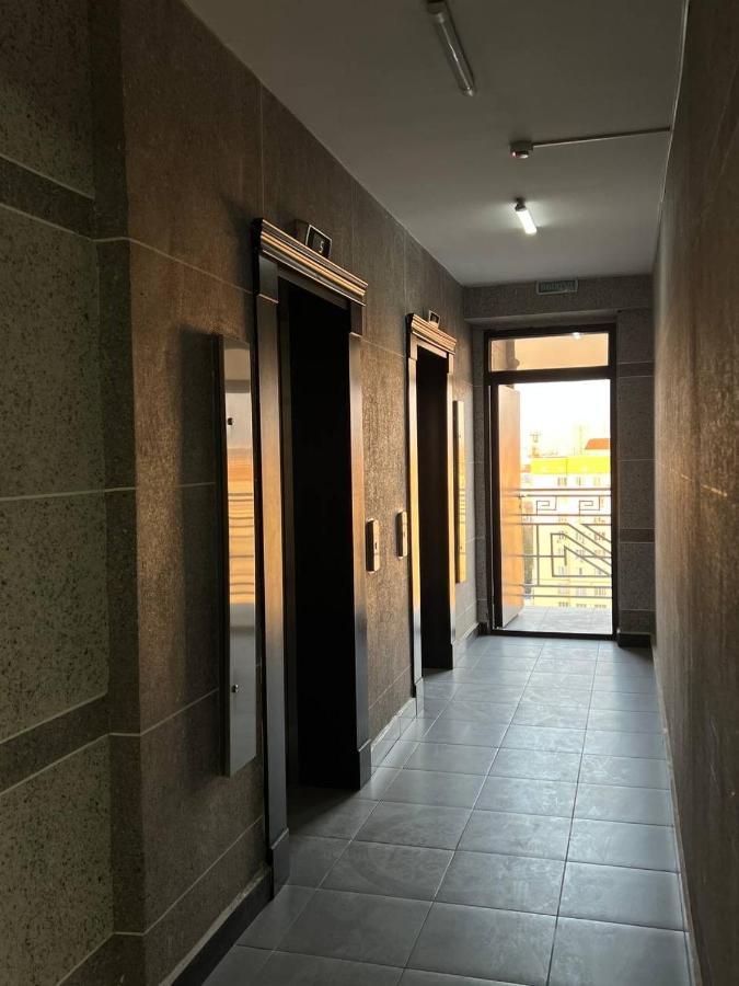 Apartment With City View On Sydykova St. 123 Bishkek Esterno foto
